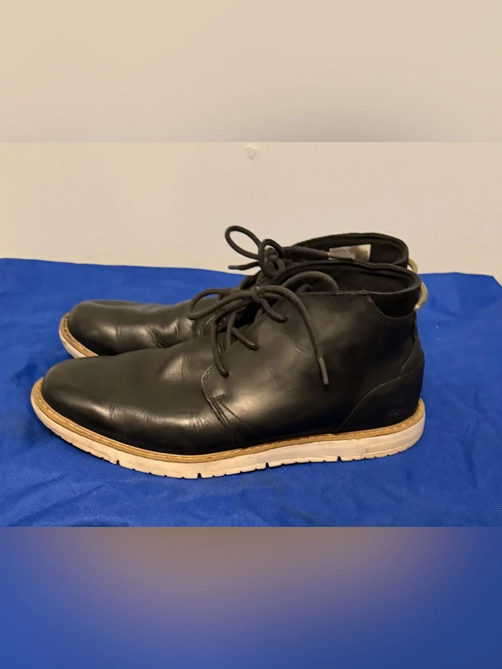 TOMS Black 100% quality Leather Chukka Boots